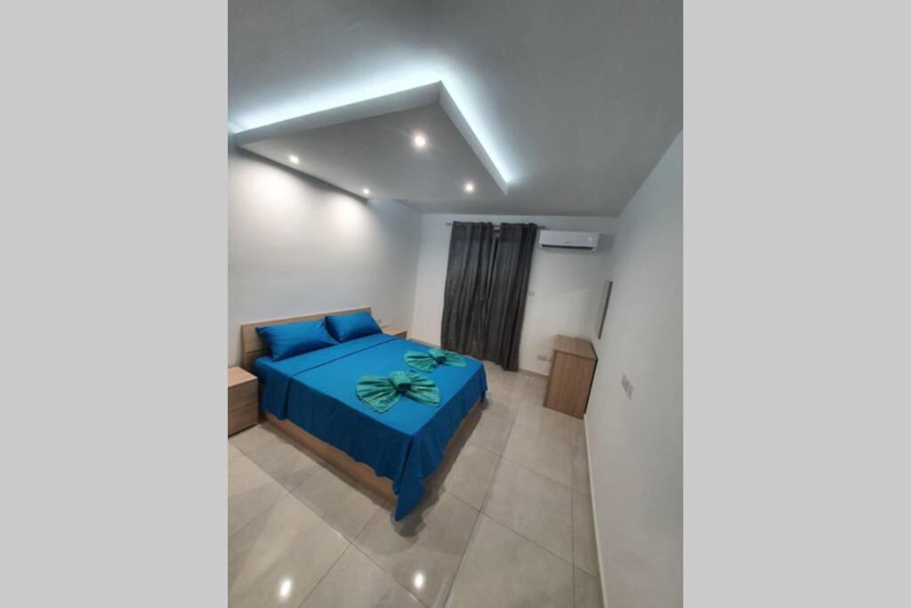 Seaview 2 Double Bedroom Modern Apartment セント・ポールズ・ベイ エクステリア 写真